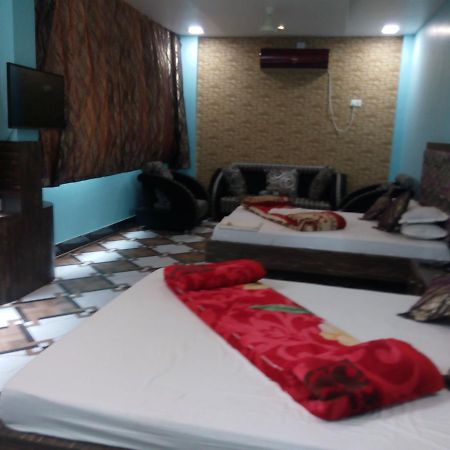 דאוגהאר Hotel Rajkamal חדר תמונה