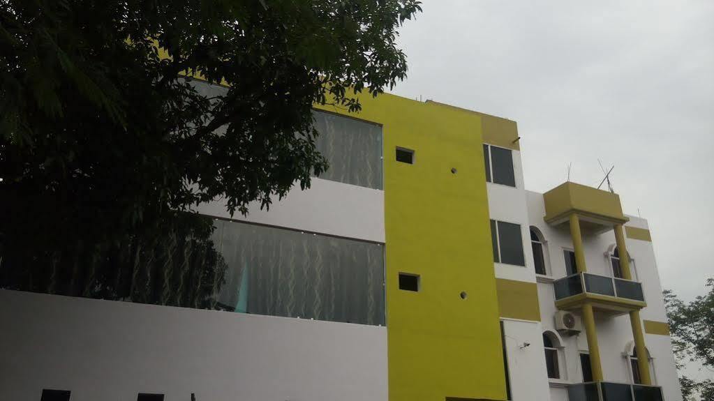דאוגהאר Hotel Rajkamal מראה חיצוני תמונה