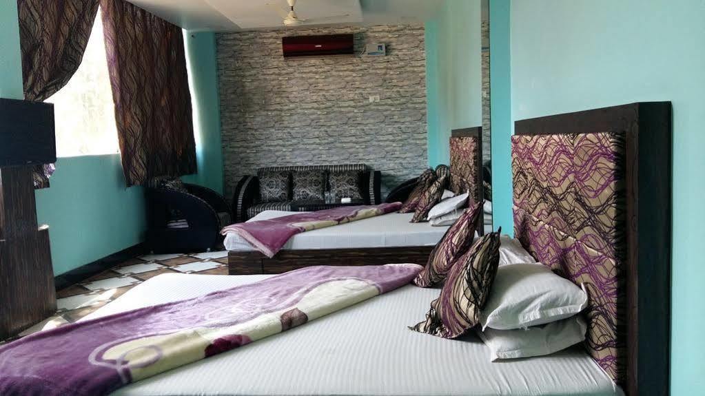 דאוגהאר Hotel Rajkamal מראה חיצוני תמונה