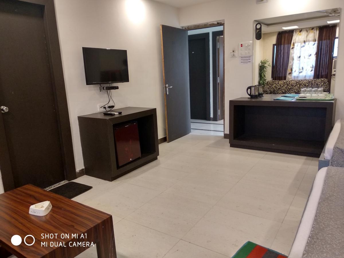 דאוגהאר Hotel Rajkamal מראה חיצוני תמונה