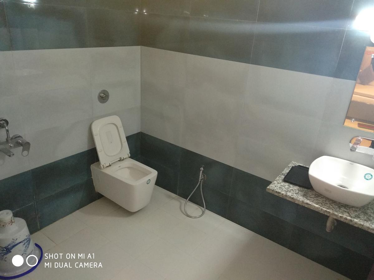 דאוגהאר Hotel Rajkamal מראה חיצוני תמונה
